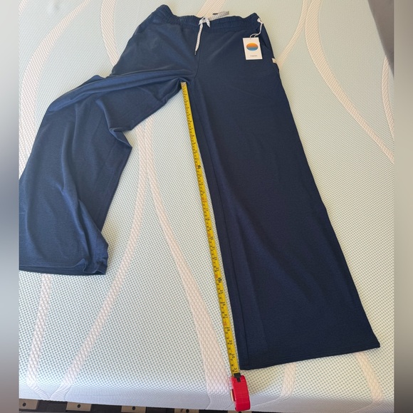 Vuori Deep Halo Essential Wideleg Pant (Blue Coast Heather) (regular version) - Picture 6 of 6